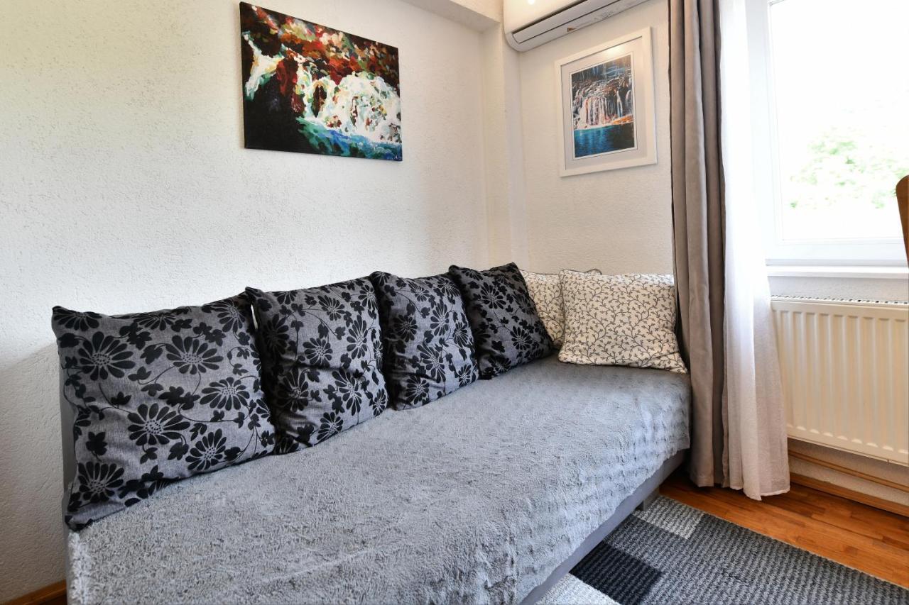 Apartment Marija Zupan Rakovica Exterior photo